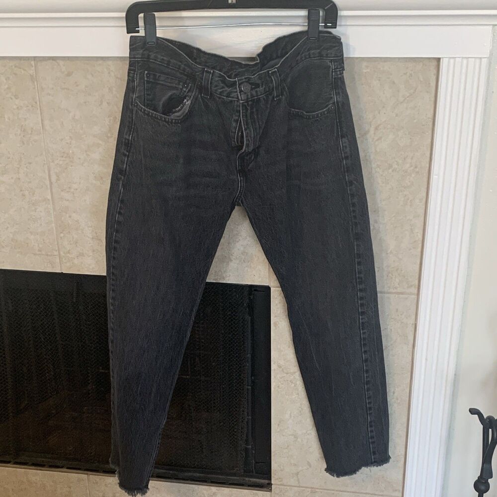Levi’s 502 Men’s Jeans Size 32x30 Black Gray Tapered Raw Hem Denim
